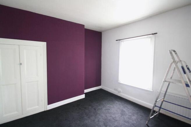 FRONT BEDROOM