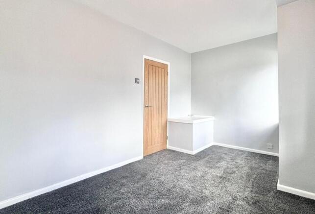 2 bed Semi-Detached for sale Image 11