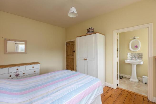The Willows-Bedroom 1 D.jpg