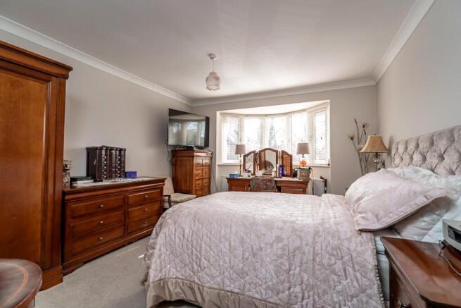 4 bed Detached for sale Image 12