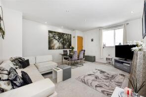 10, 373 Forbes Court, London Road, Hilsea, Portsmouth PO2 9HJ