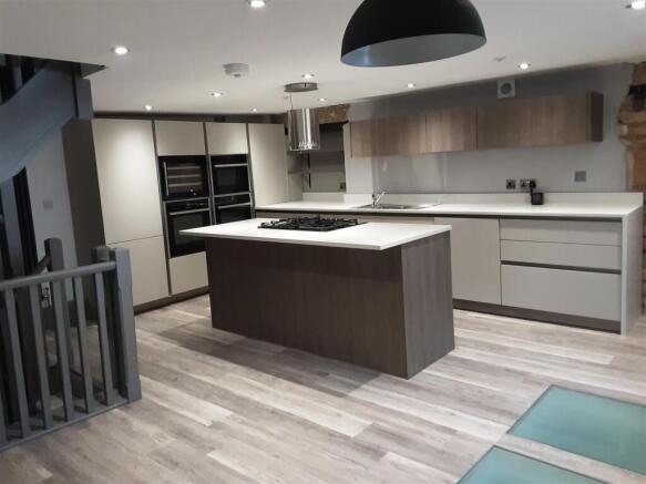 KITCHEN/DINER