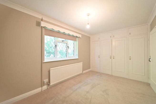 3 bed Detached Bungalow to rent Image 7
