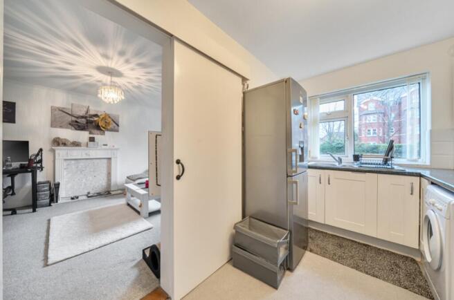 Kitchen through to Living Room - Rookfield Avenue