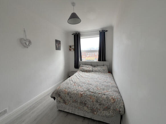 3 bed Terraced for sale Image 7