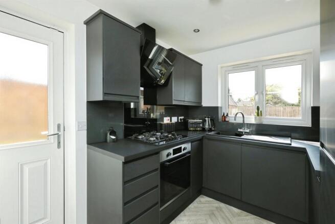 3 bed Detached for sale Image 4