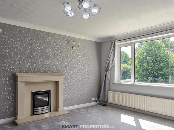 5 bed Detached for sale Image 6