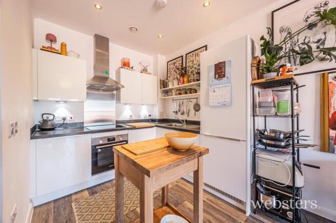 Kitchen / Lounge