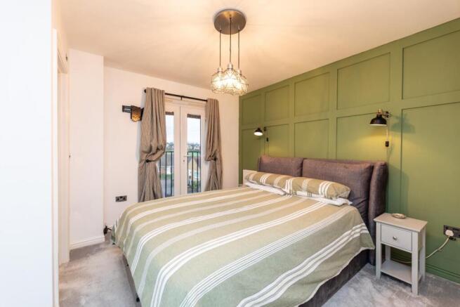 4 bed Town House for sale Image 12