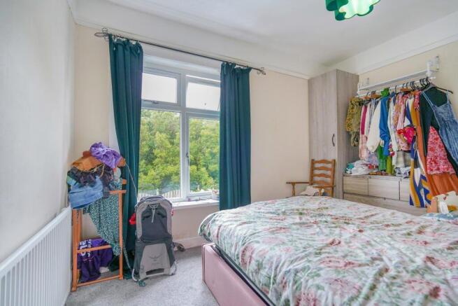 3 bed Terraced for sale Image 7