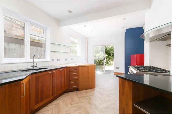 Kitchen/ Breakfast Room