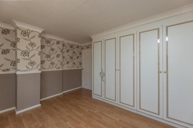 3 bed Semi-Detached for sale Image 10