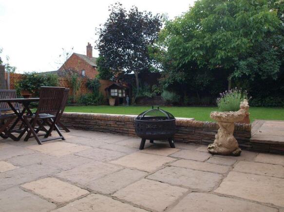 Rear Garden &a...