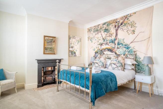3 bed Terraced to rent Image 6