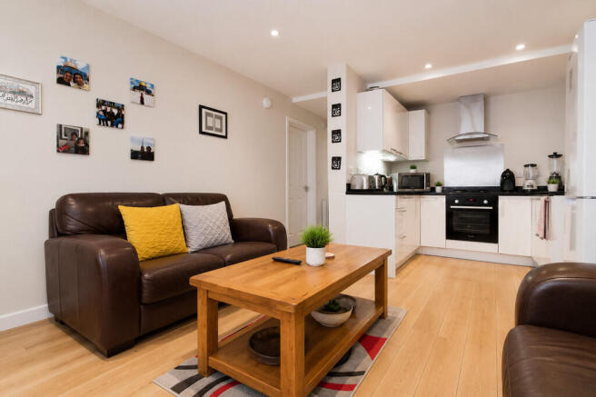 Living Area - Ang...