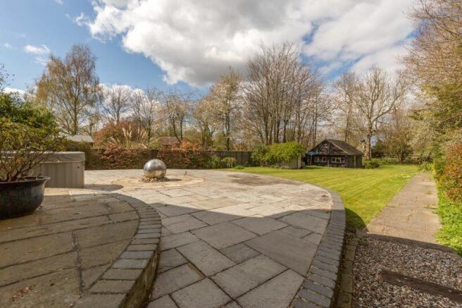 Rear Patio/water feature