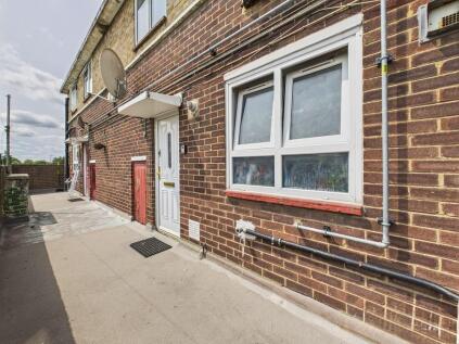 Chelmer Crescent, Barking, IG11
