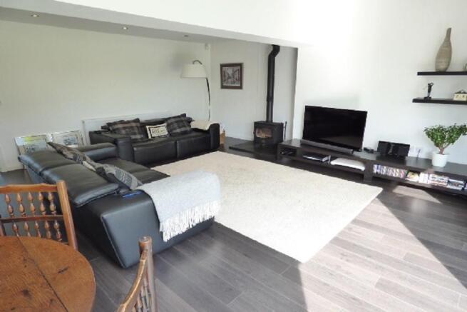 Lounge Dining Room 2