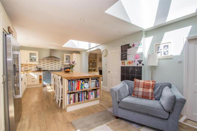 Family Room to Kitch