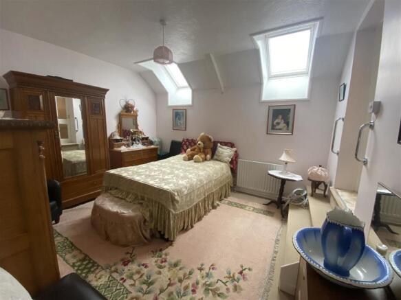 ANOTHER ROOM ASPECT