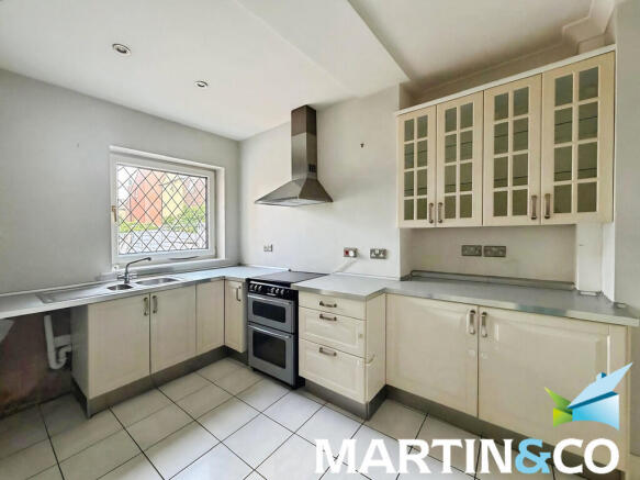 3 bed Terraced for sale Image 8