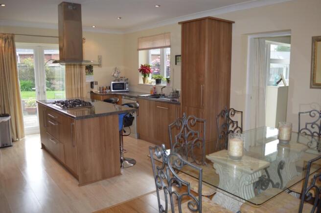 Kitchen/breakfast ro