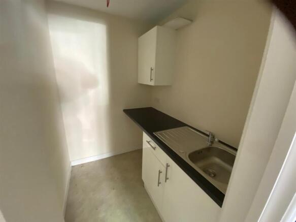 kitchenette.jpg