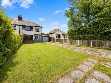 Green Meadow Lane, Hambleton, FY6