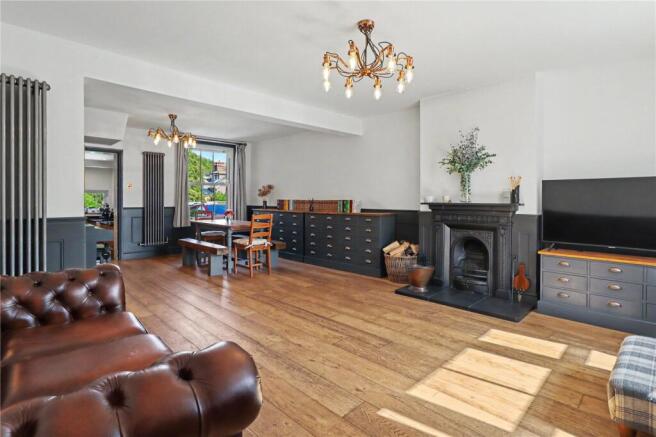 Living / Dining Area