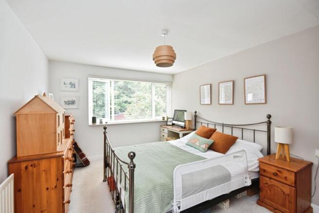 3 bed Semi-Detached for sale Image 11