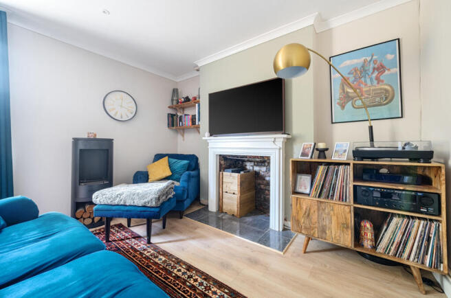 1305552-9-684895d...