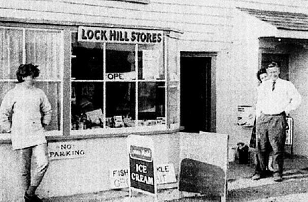 Lock Stores Old Phot