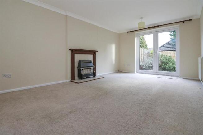 Sitting/Dining Room