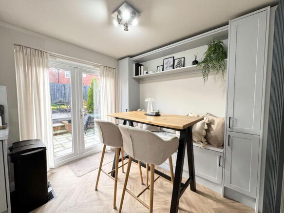 3 bed Semi-Detached for sale Image 9