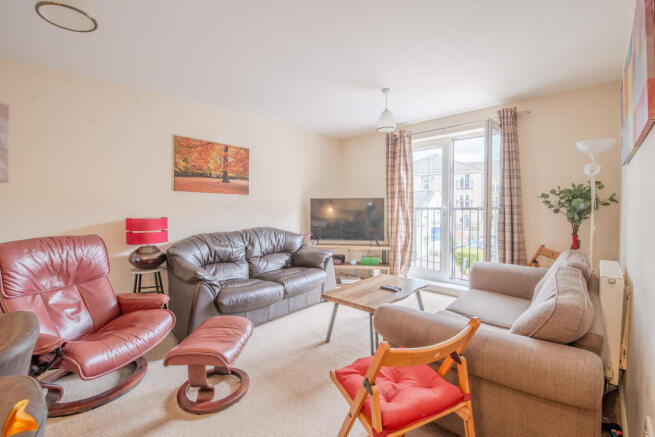 2 bed Apartment for sale Image 6