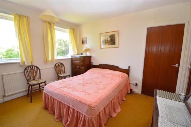 Bedroom 1.JPG