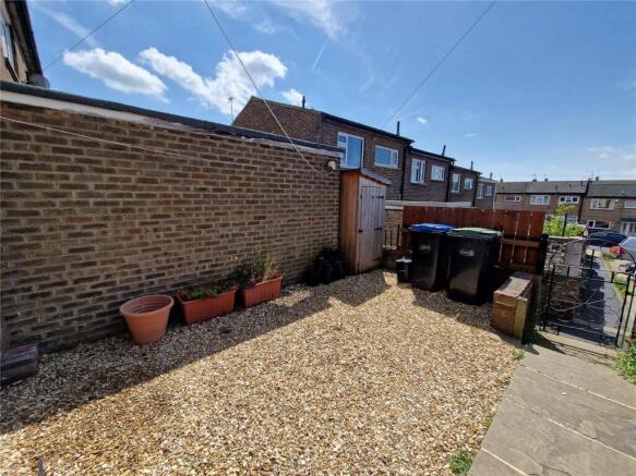 3 bed Terraced for sale Image 10