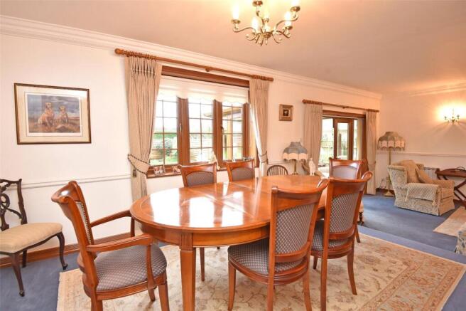 4 bed Detached for sale Image 6