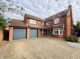 11, Long Croft, Wolverhampton WV7 3DN