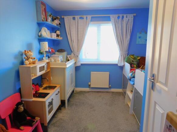 BEDROOM 4