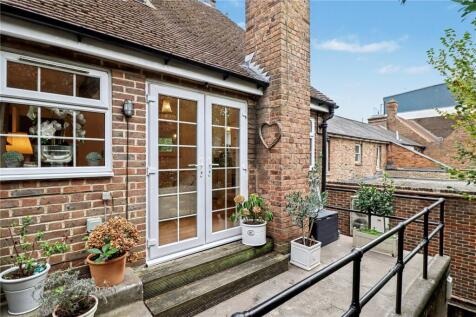 South Road, Haywards Heath, West Sussex, RH16