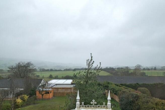 20 Quernmore Drive-14b.jpg
