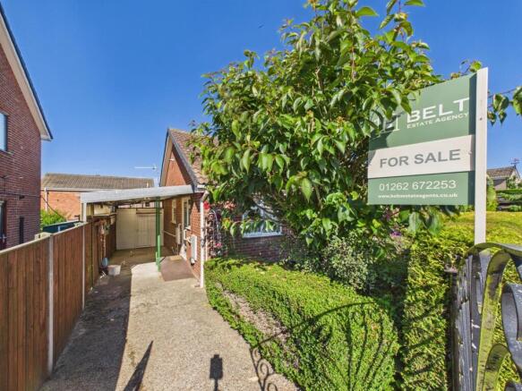 2 bed Semi-Detached Bungalow for sale Image 2