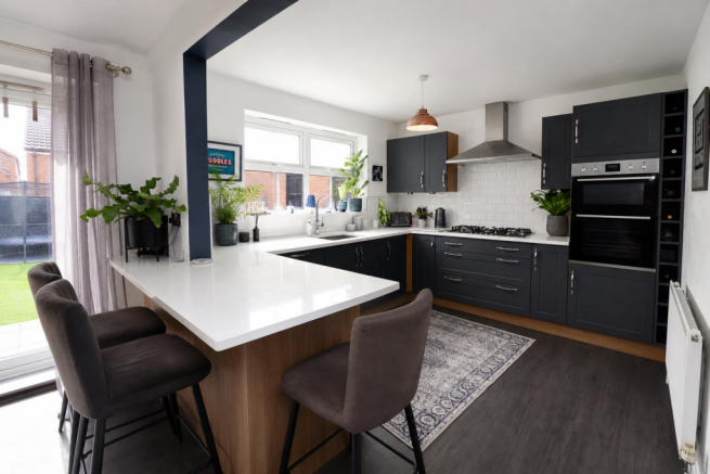 Kitchen.PNG