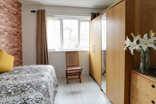 Bedroom 2 (Double)