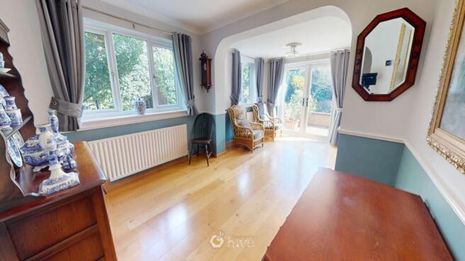 4 bed Detached for sale Image 8