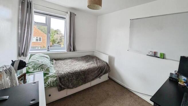 pbox-bedroom-313693.jpg