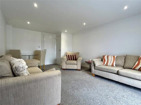 4 bed Town House for sale Image 10