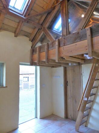 Photo 11
