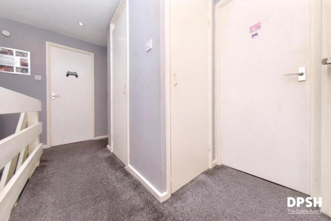 3 bed Terraced for sale Image 11